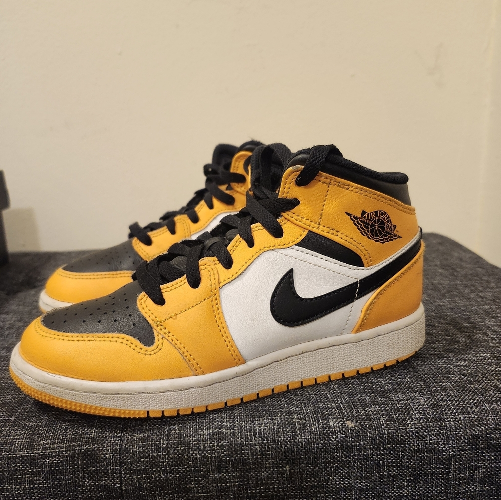 Air Jordan Retro 1 Mid Taxi Kids